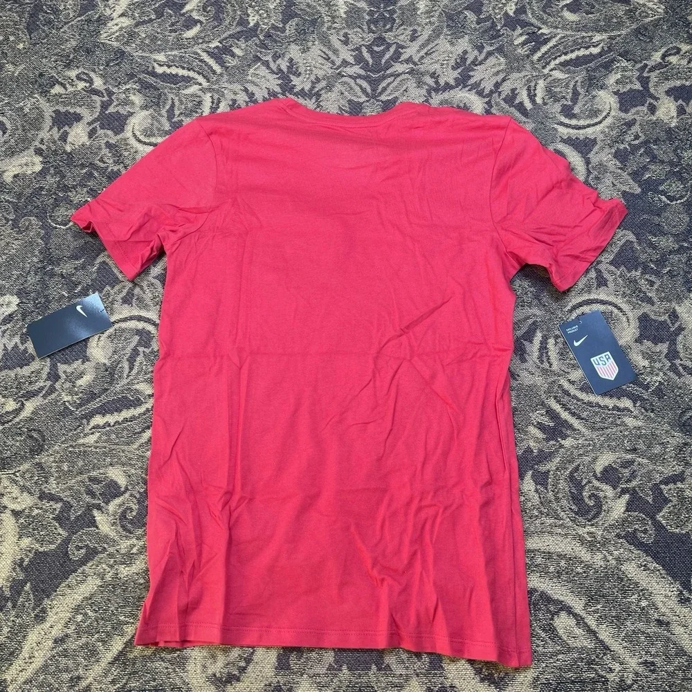 USA Soccer Pocket T Shirt Red Nike Graphic Short Sleeve Mens Size Small New